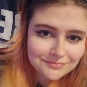 Meet your Posher, Evelyn